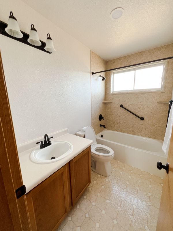 Top Bathroom Remodeling Companies in Uniontown, OH